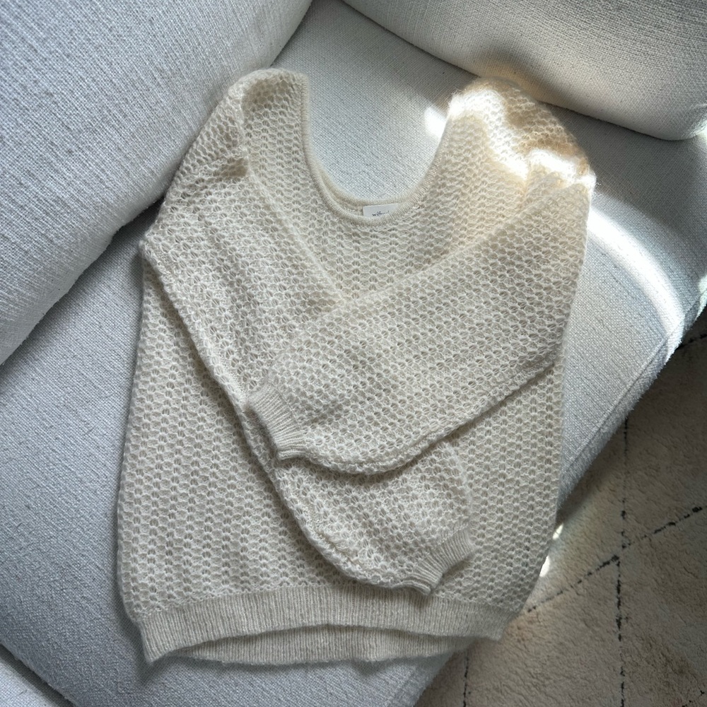 Aritzia Wilfred scoopneck Sweater - XXS